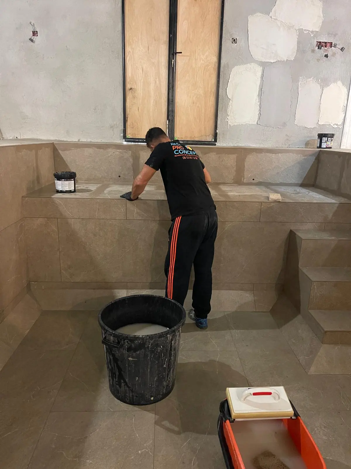 Résine Pro Concept – entreprise de revêtement de sol axée sur la précision et la durabilité